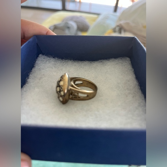 DIOR VINTAGE ENAMEL CANNAGE HEART COCKTAIL RING - Picture 5 of 8